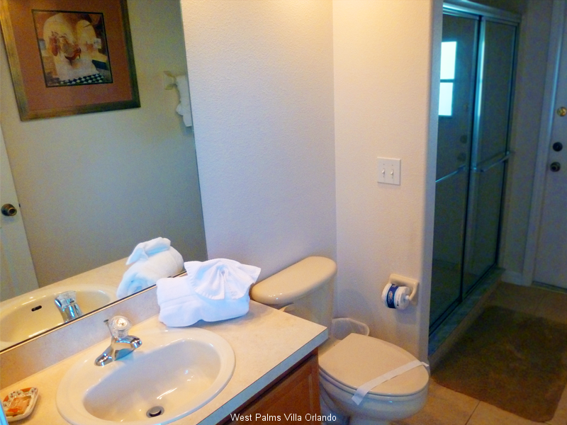 West Palms Villa 2nd Master Suite Bathroom
